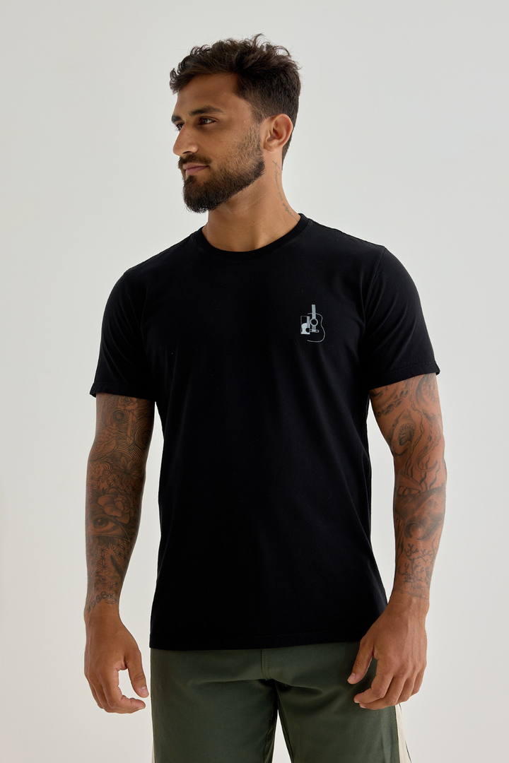 Camiseta Sound of Sesan - Preta