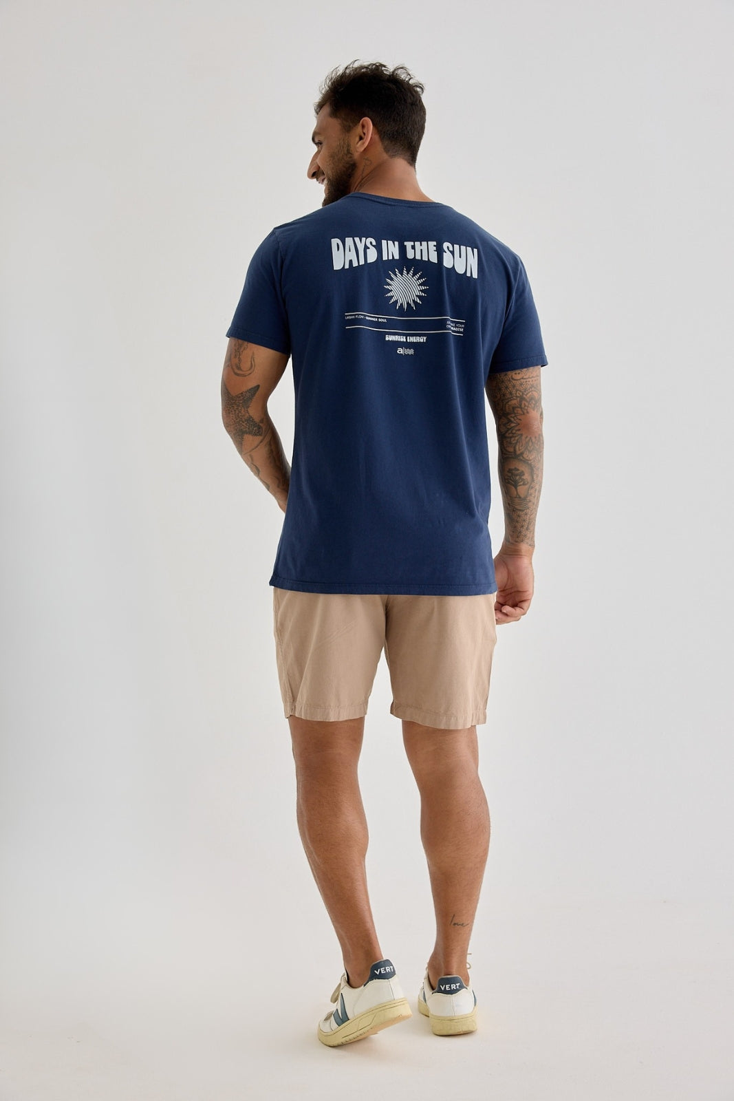 Camiseta Days in the Sun - Azul Marinho