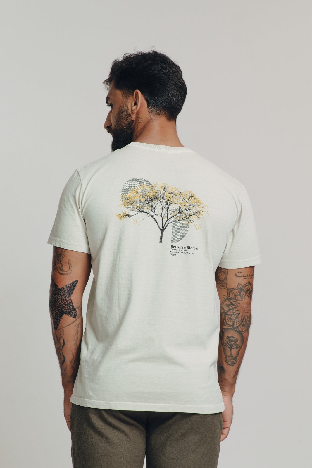 Camiseta Estonada Biomas - Ipê Amarelo - Areia