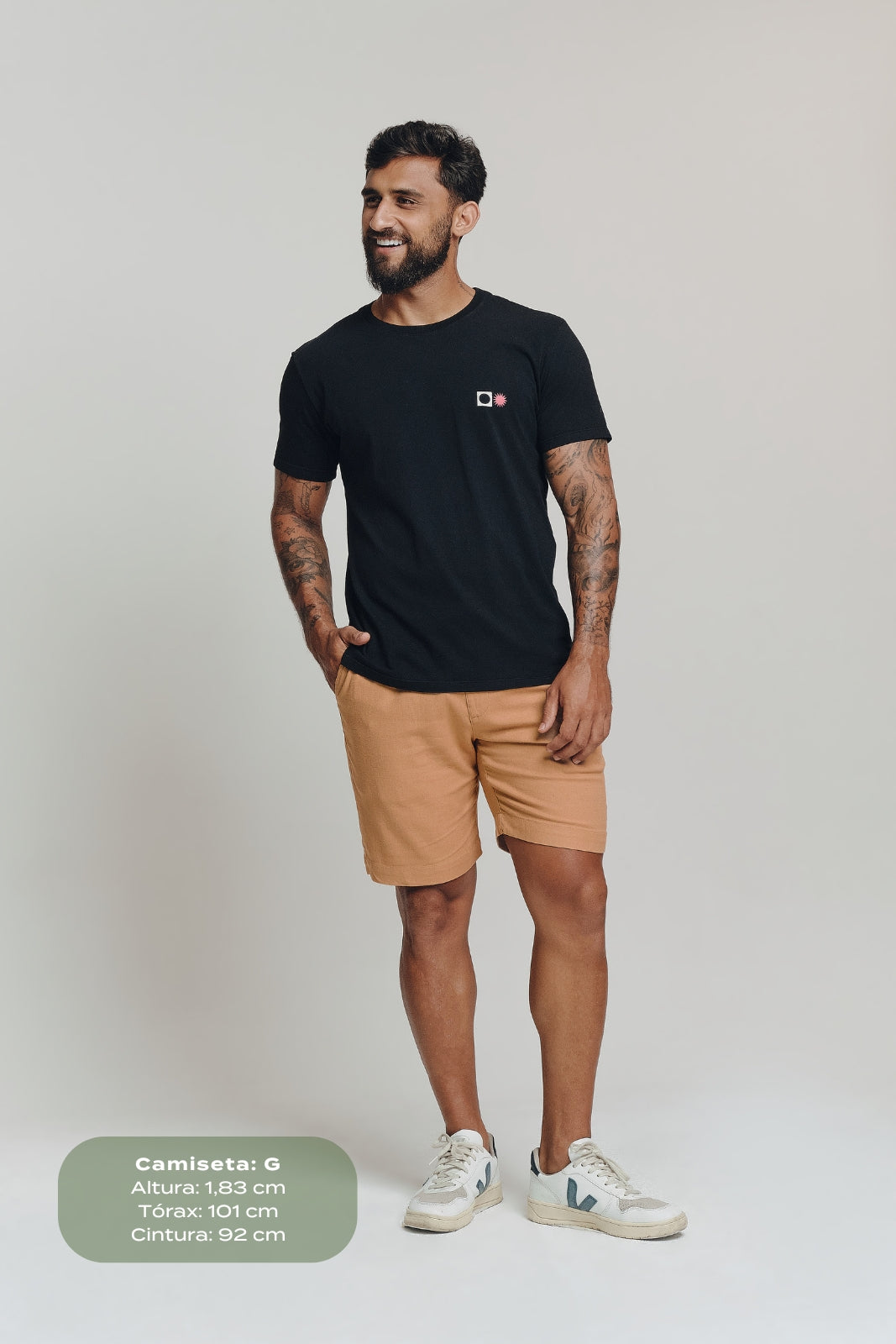 Camiseta Estampada - Sol e Lua - Preta