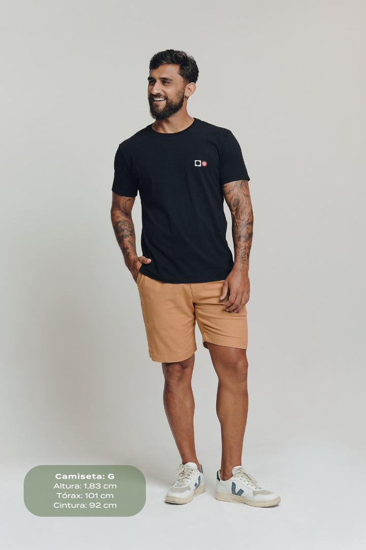 Camiseta Estampada - Sol e Lua - Preta