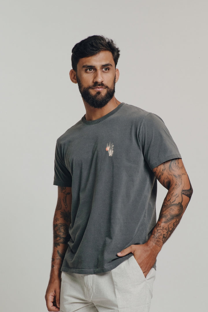 Camiseta Estonada Biomas  - Mandacaru - Cinza