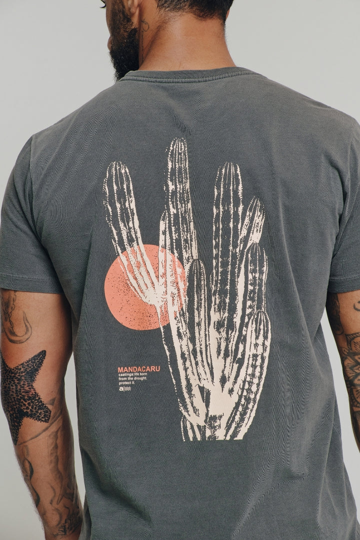 Camiseta Estonada Biomas  - Mandacaru - Cinza