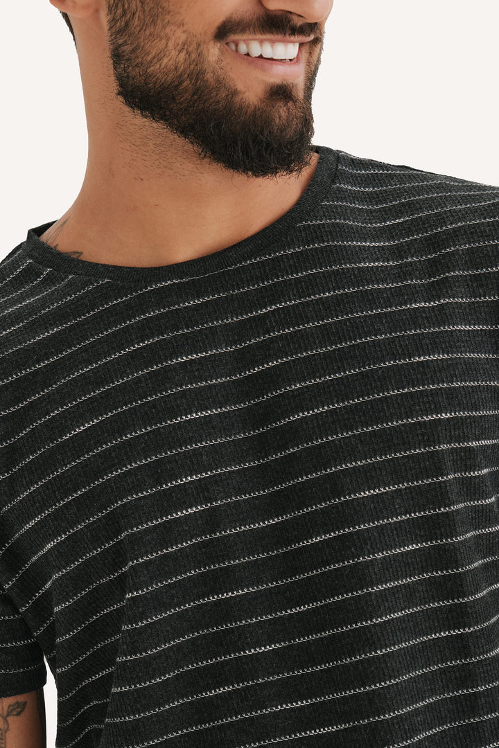 Camiseta Impact - Preta