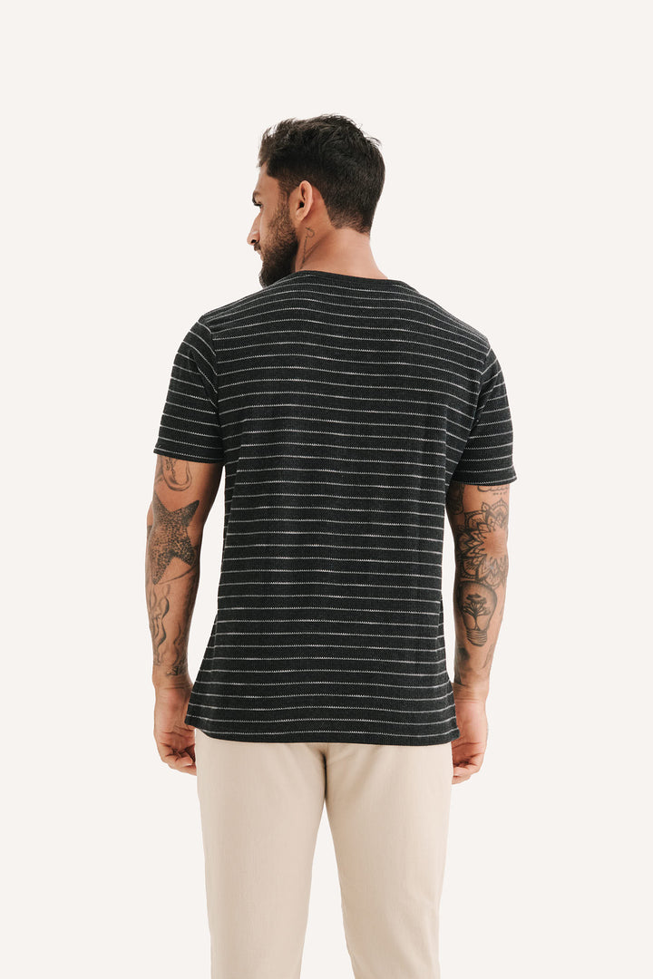 Camiseta Impact - Preta