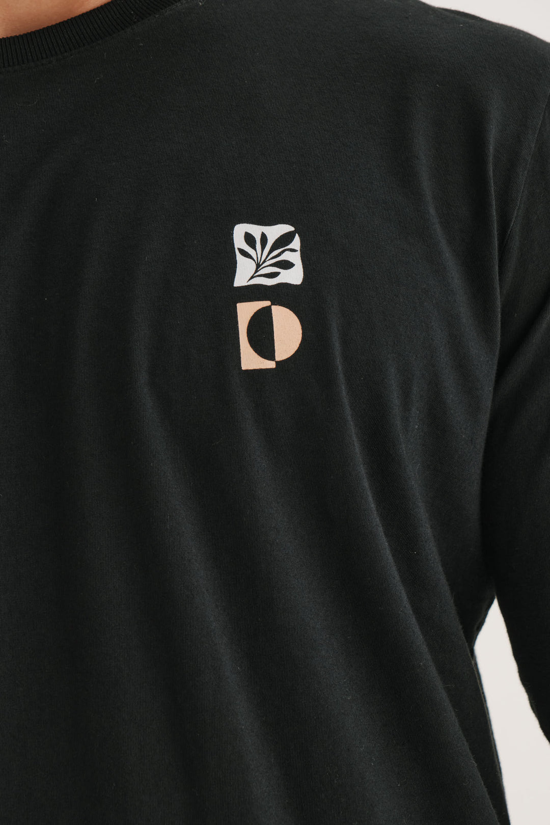 Camiseta Manga Longa Natural Garden - Preta