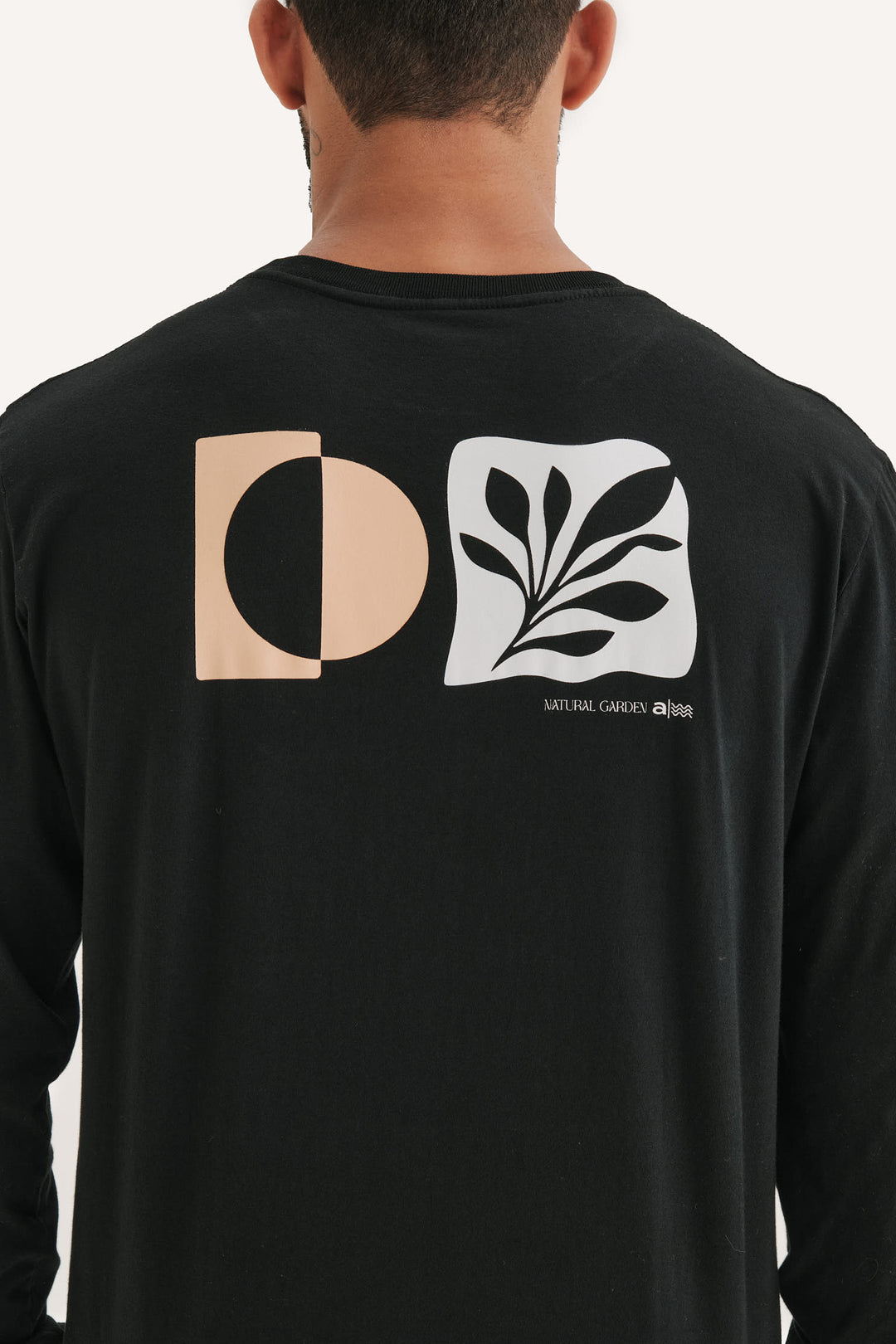 Camiseta Manga Longa Natural Garden - Preta