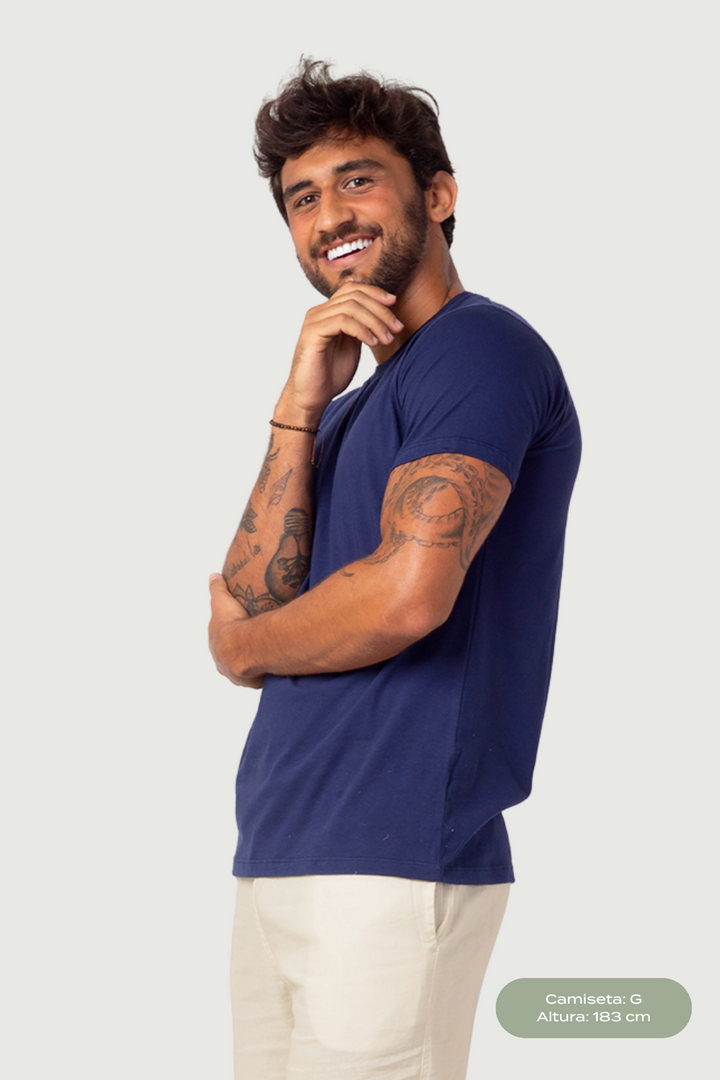 Camiseta Elementar - Gola Redonda Azul