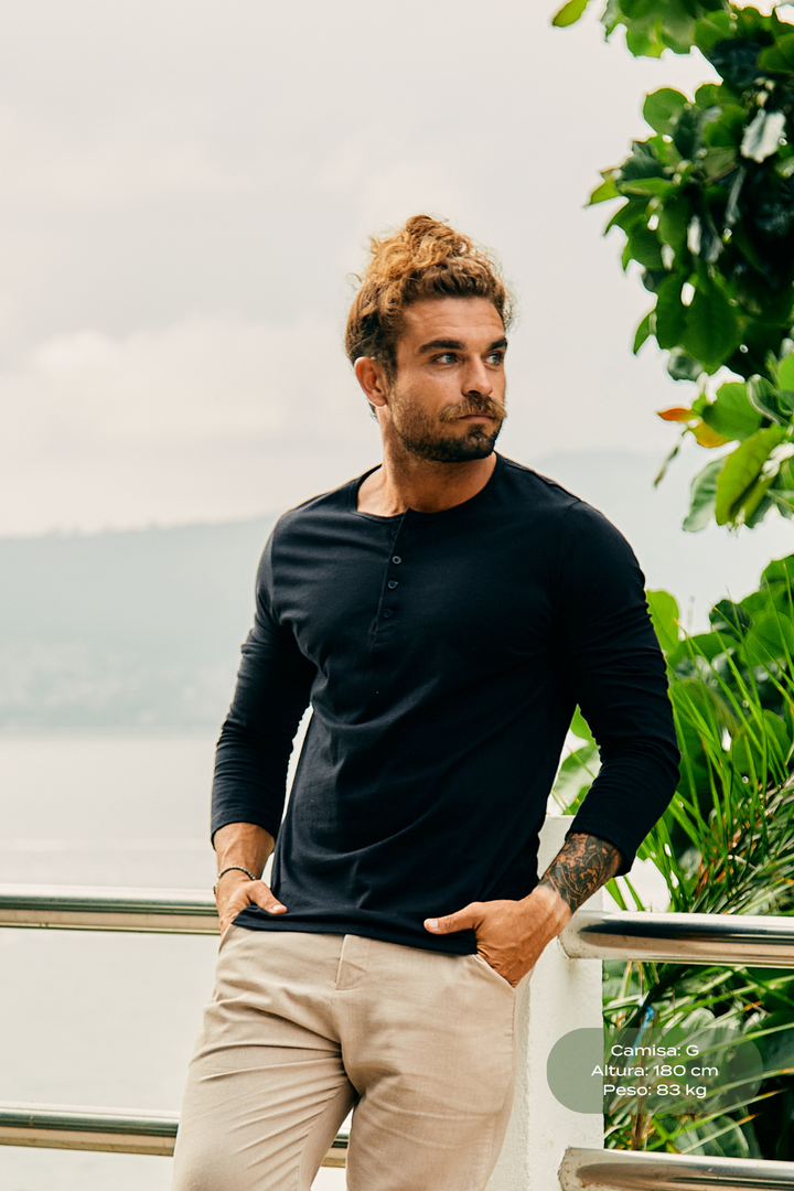 Henley Fio Egípcio Manga Longa - Preta