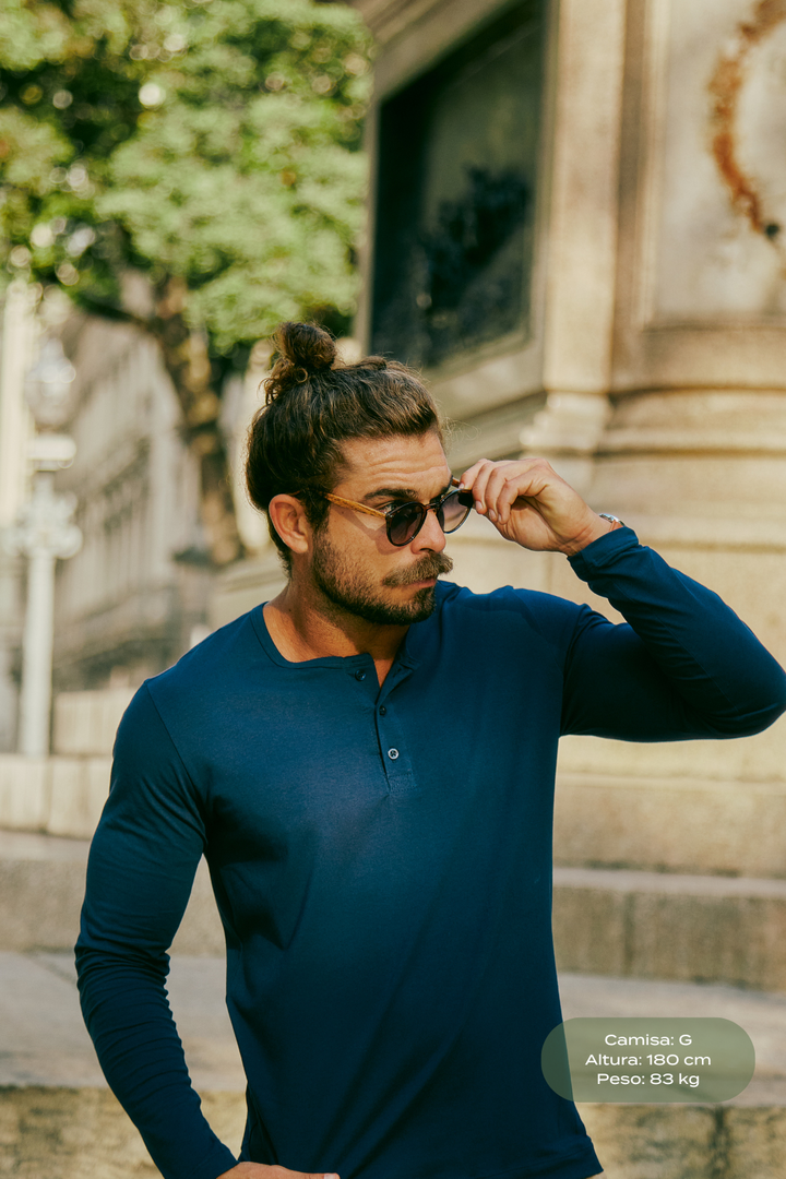 Henley Fio Egípcio Manga Longa - Azul Marinho