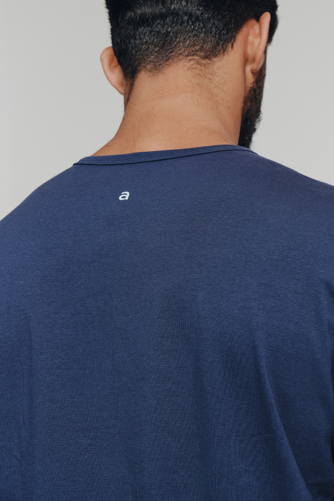 Henley Fio Egípcio Manga Longa - Azul Marinho