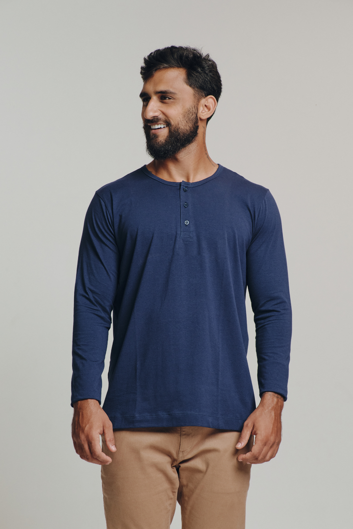 Henley Fio Egípcio Manga Longa - Azul Marinho