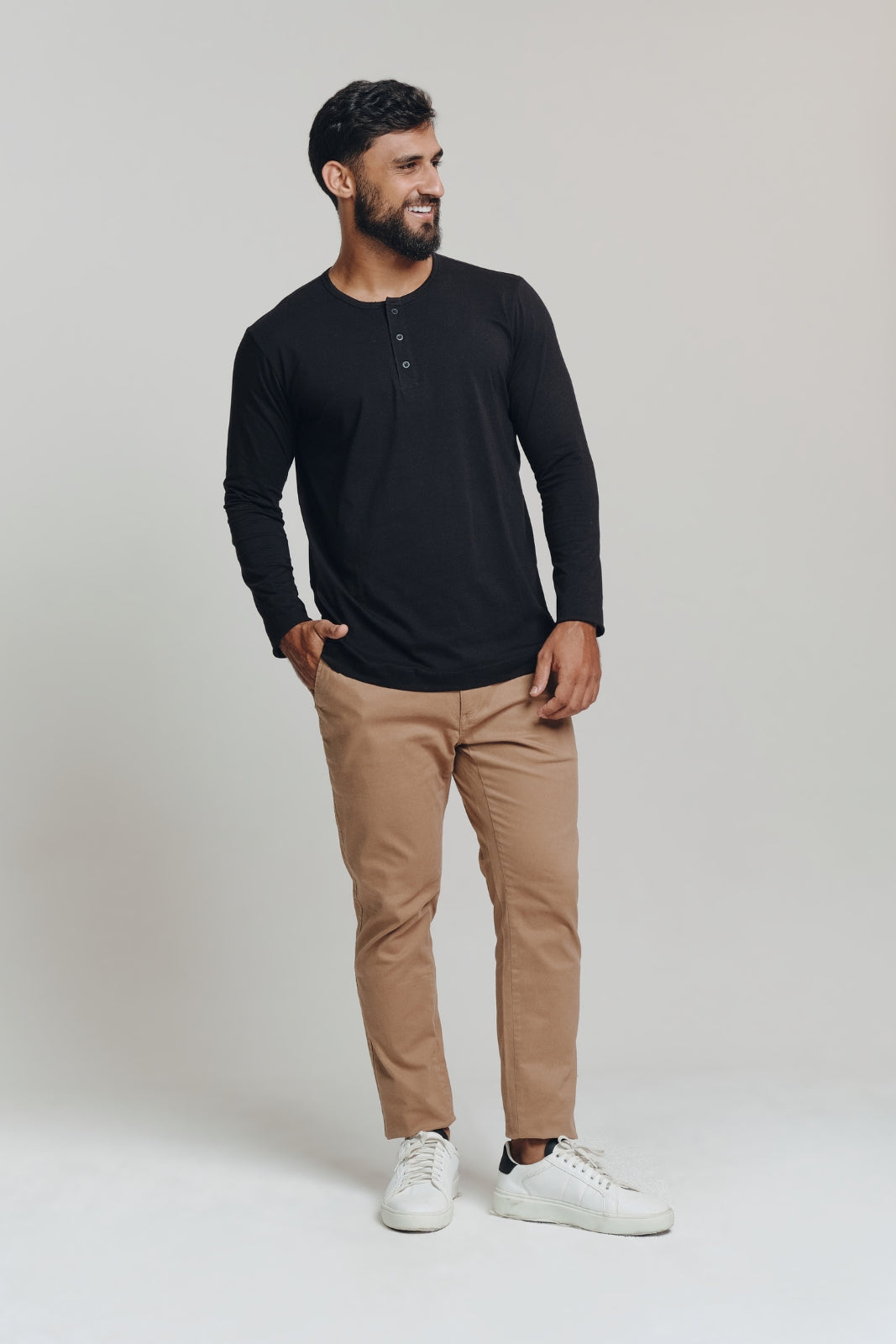 Henley Fio Egípcio Manga Longa - Preta