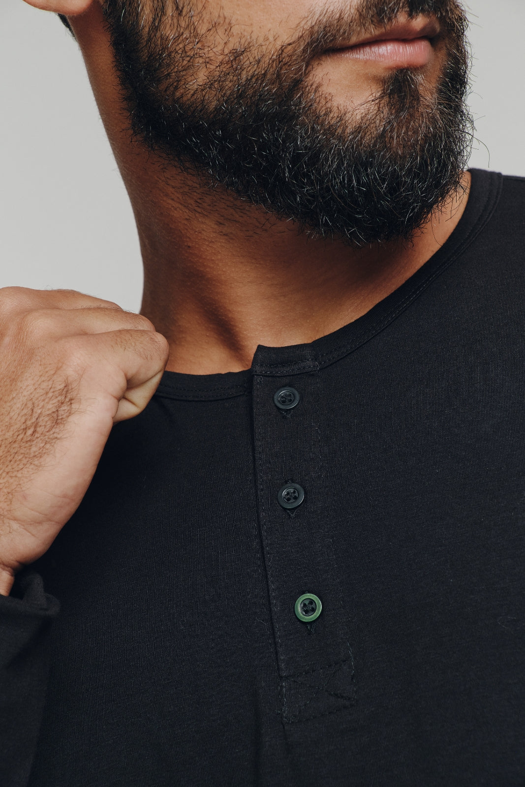 Henley Fio Egípcio Manga Longa - Preta