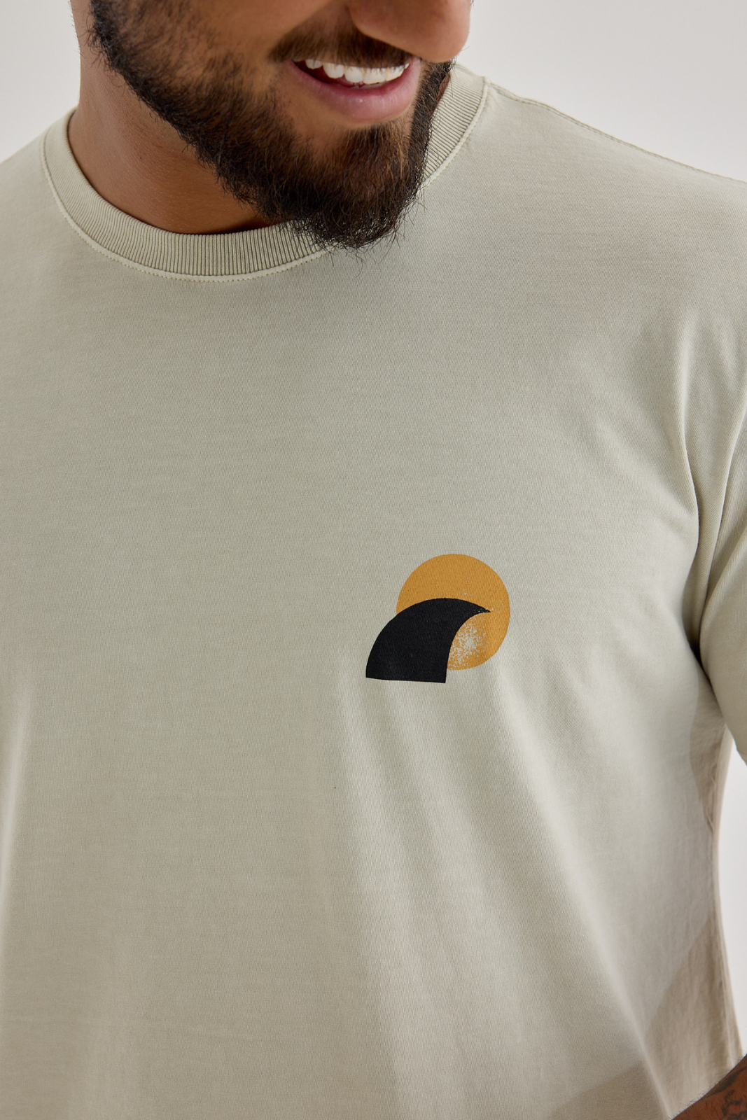 Camiseta Estonada Paradise - Areia