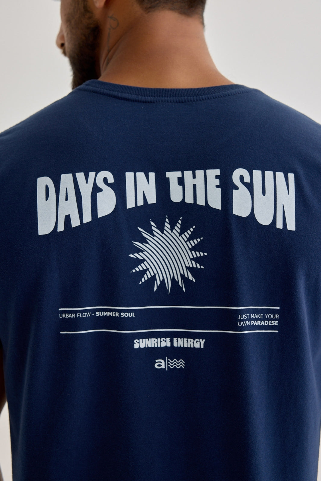 Camiseta Days in the Sun - Azul Marinho