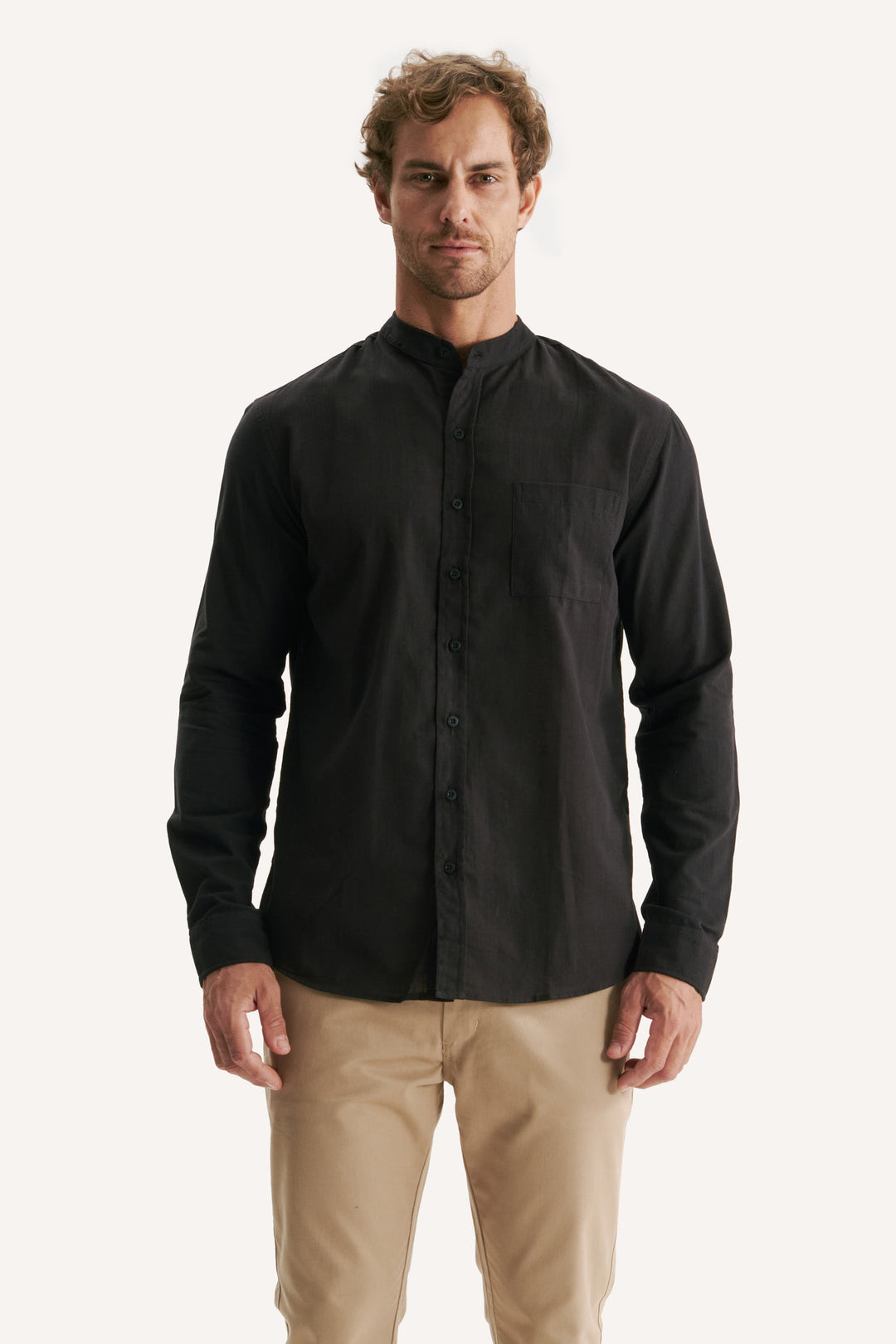 Camisa Brisa Gola Padre Manga Longa - Preta