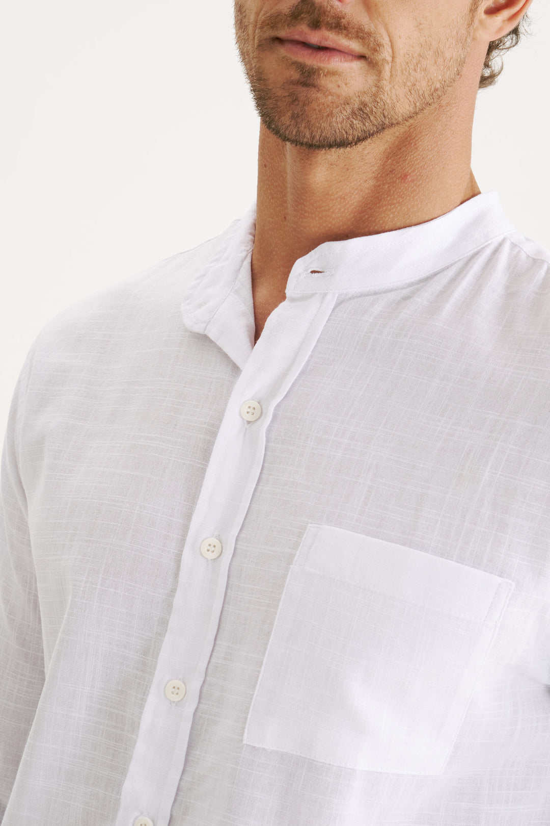 Camisa Brisa Gola Padre Manga Longa - Branca