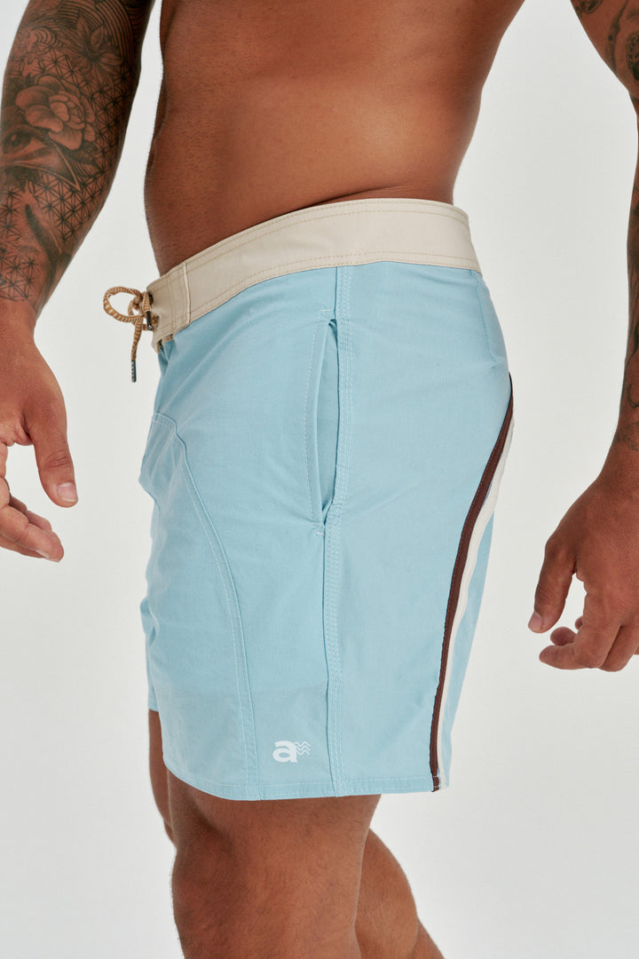 Boardshort Recorte- Azul Claro