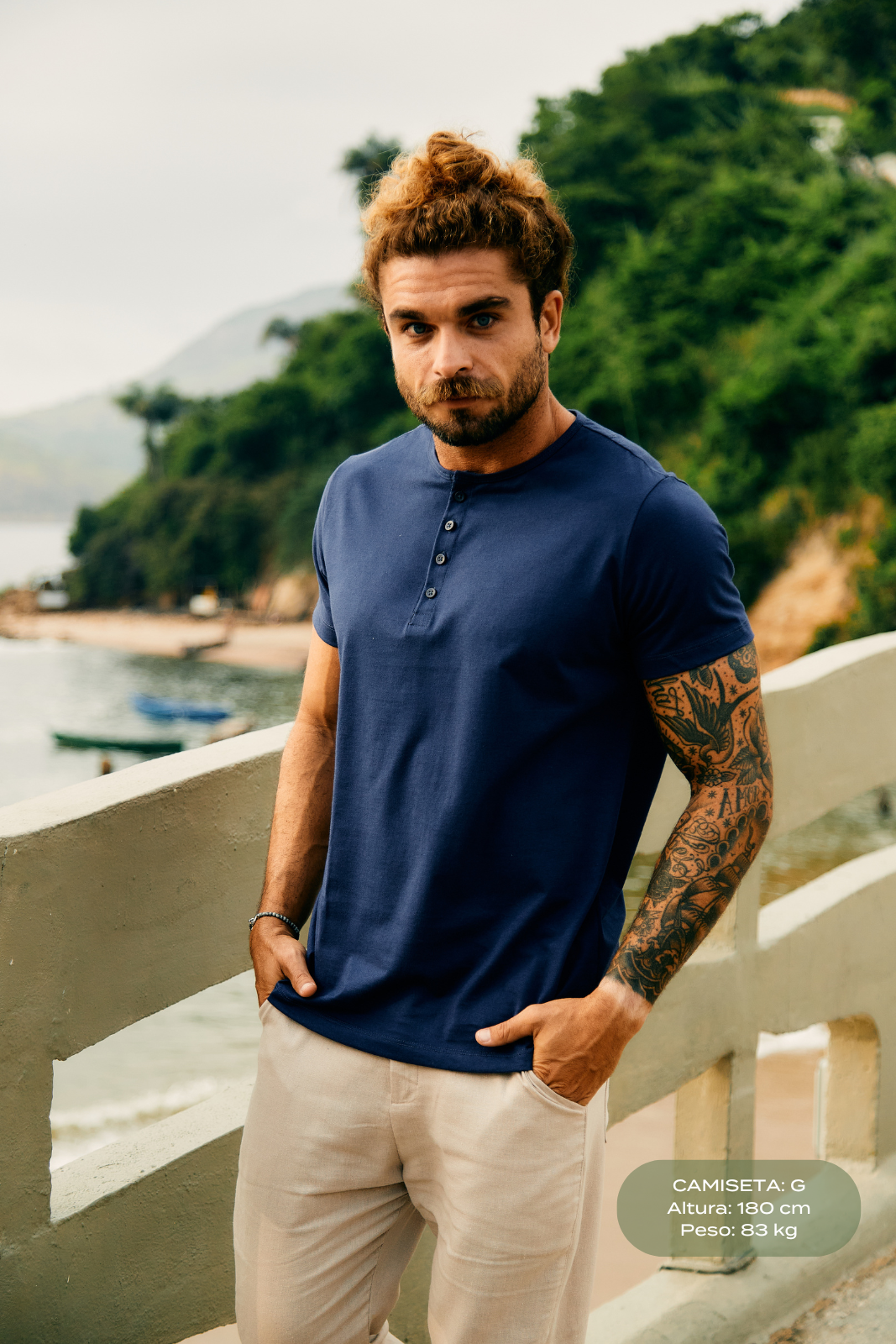 Camiseta Henley - Preta