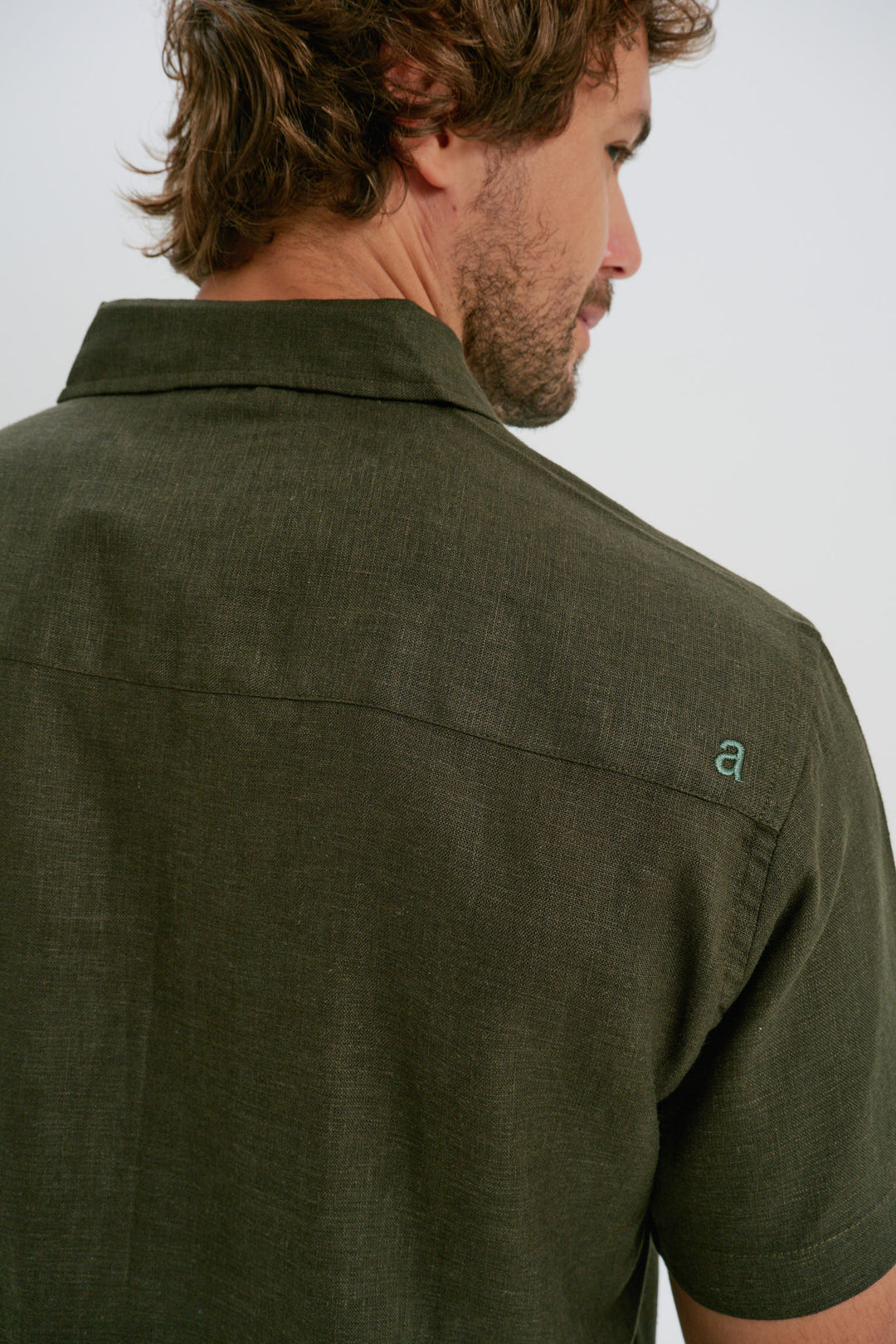 Camisa Puro Linho Manga Curta - Verde Profundo