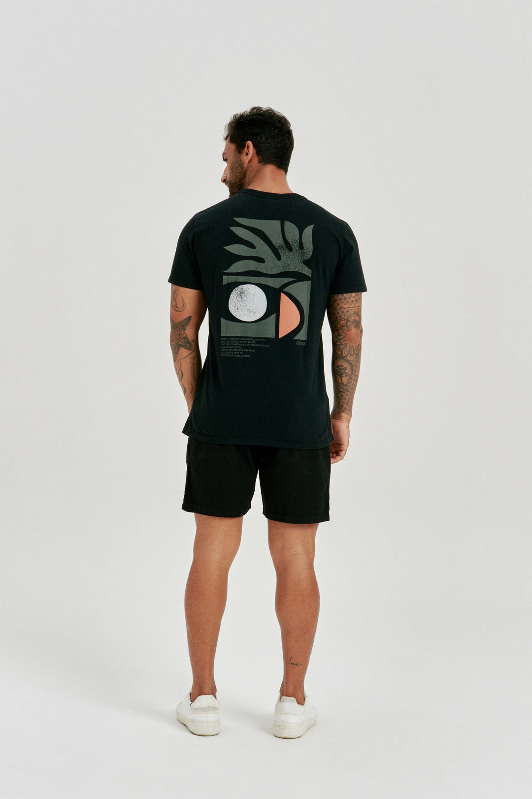 Camiseta Geo Element - Preta