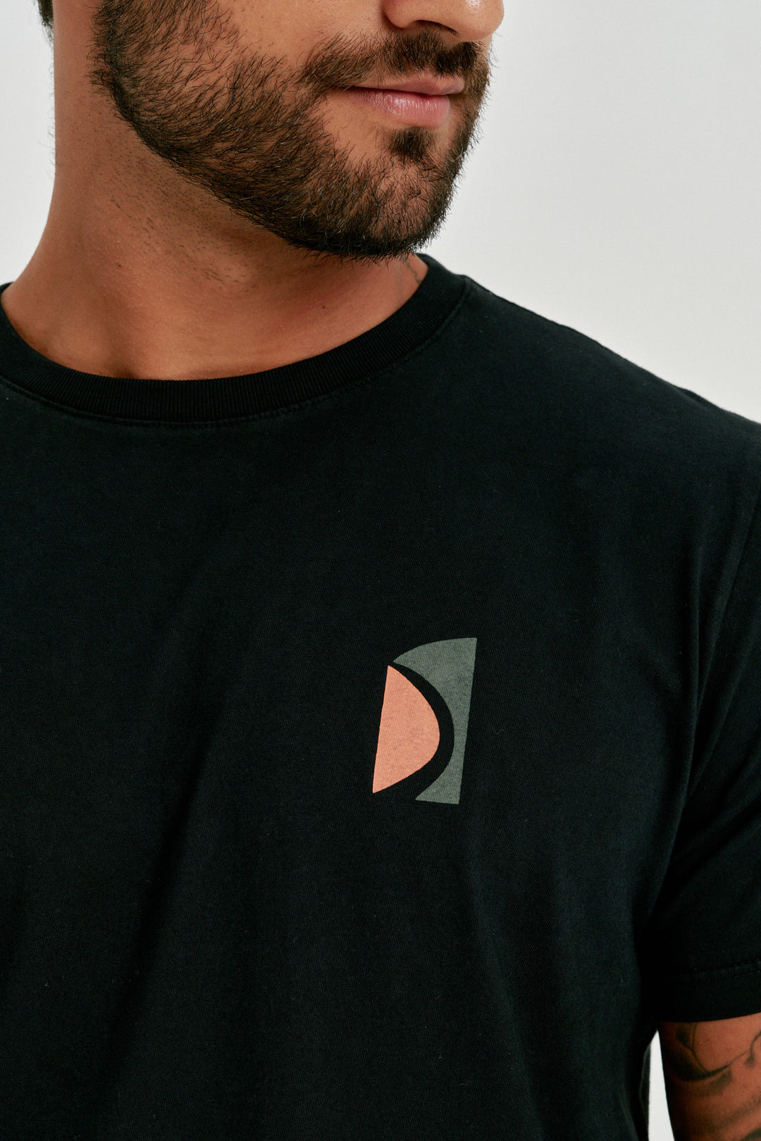Camiseta Geo Element - Preta