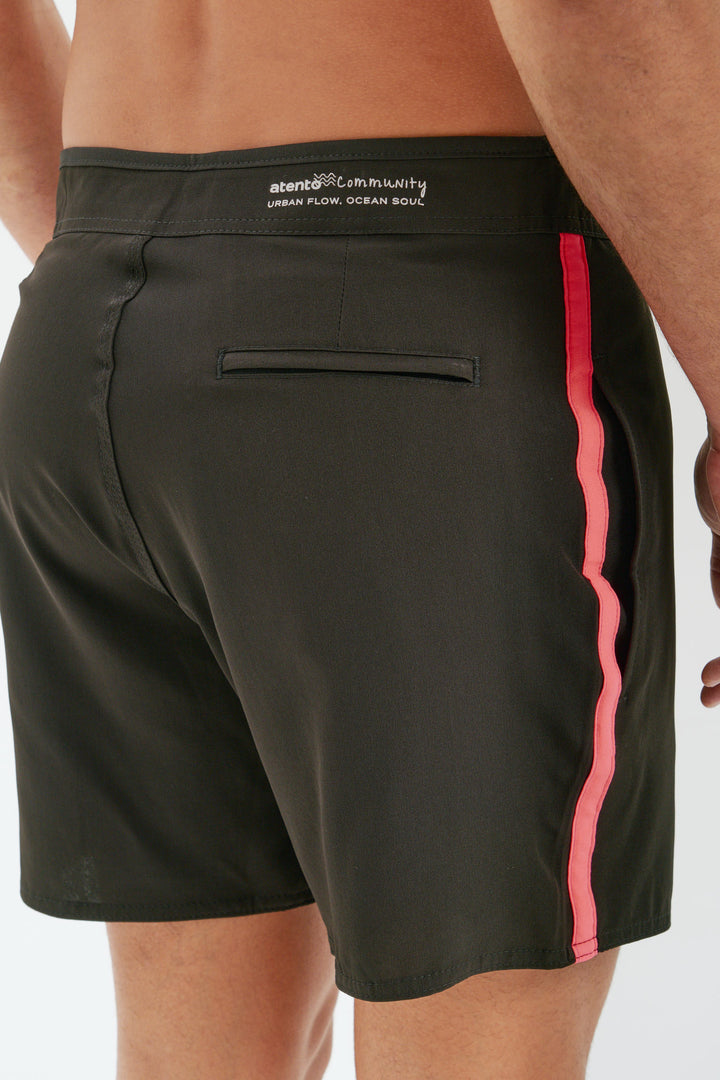 Boardshort Flat 1 Vieis Lateral - Preto com Rosa