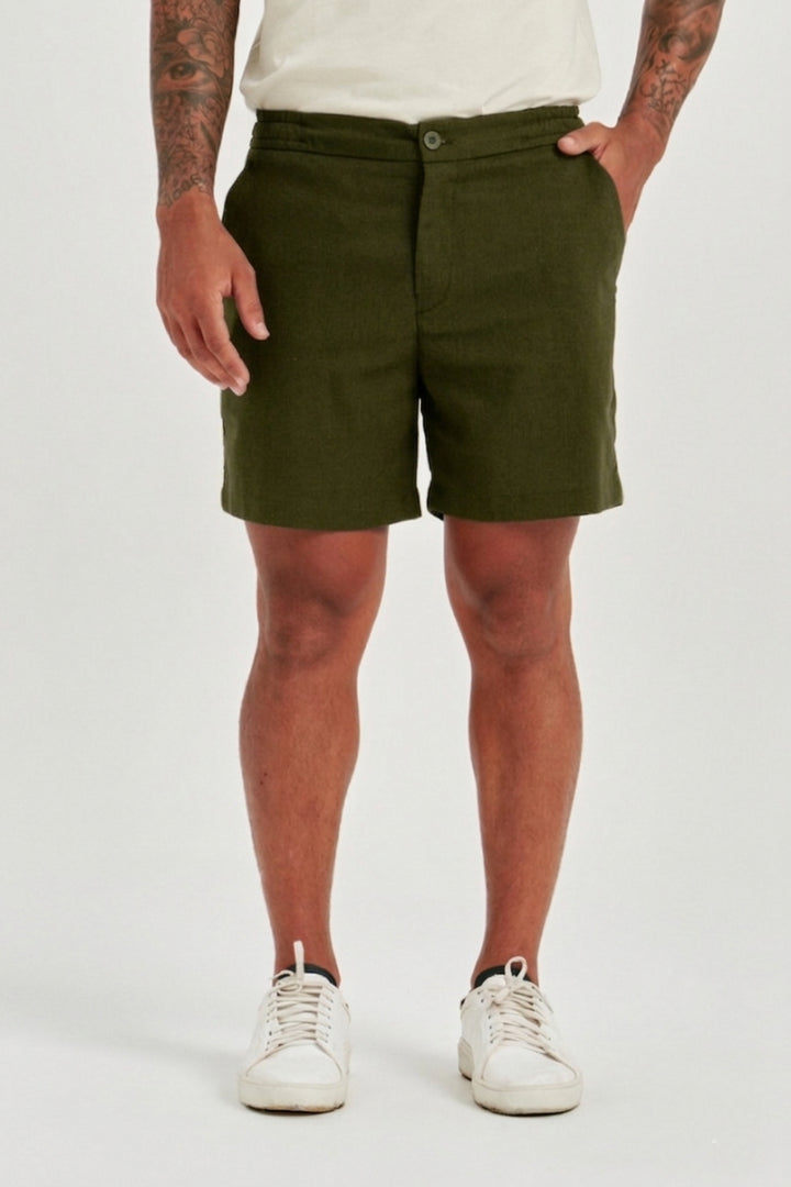 Short de Linho Caraíva - Verde Militar
