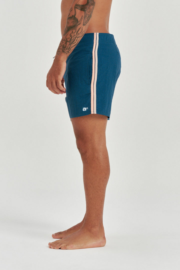 Boardshort Flat Impermeável - Azul Marinho