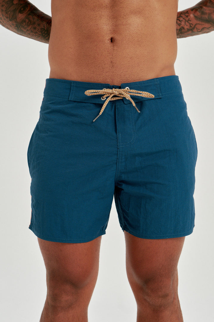 Boardshort Flat Impermeável - Azul Marinho