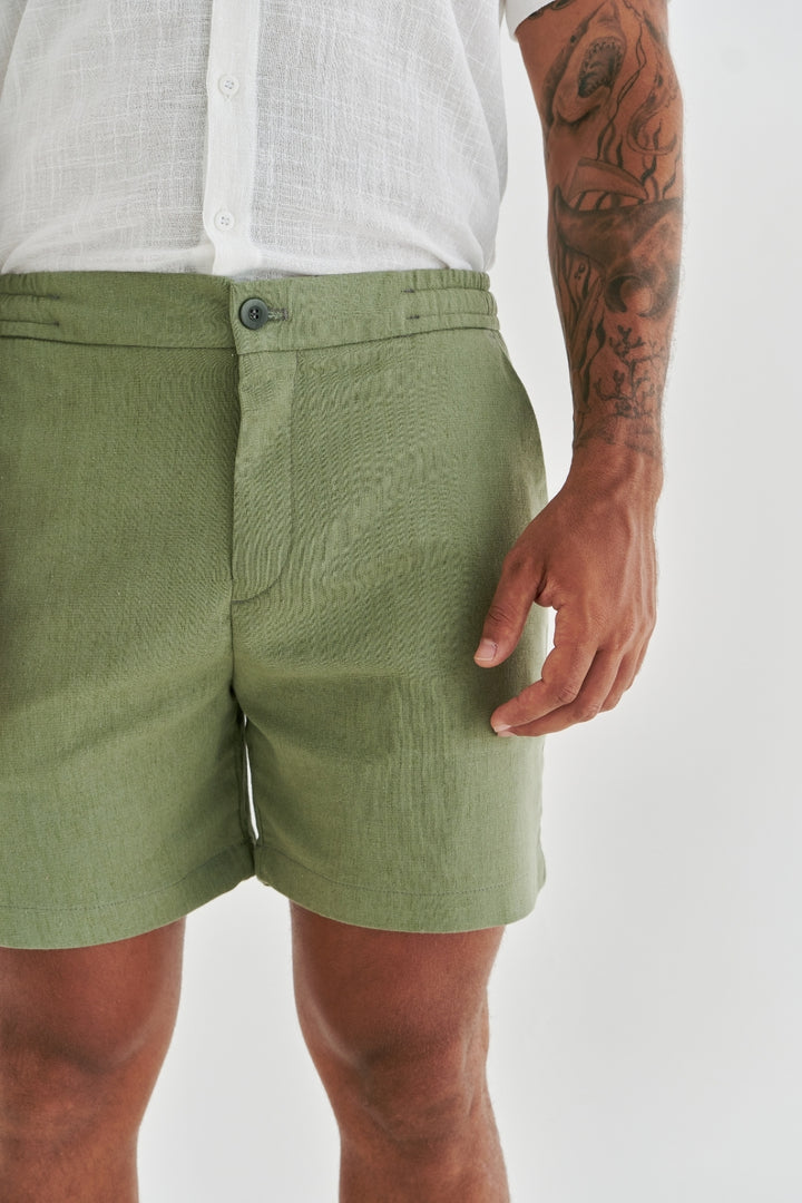 Short de Linho Caraíva - Verde Oliva