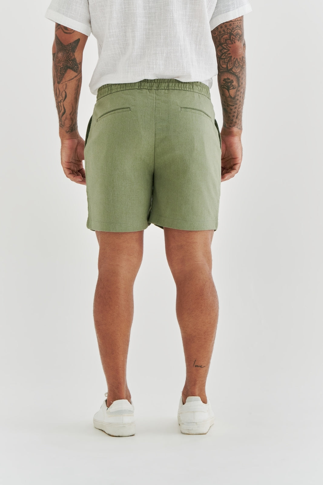 Short de Linho Caraíva - Verde Oliva