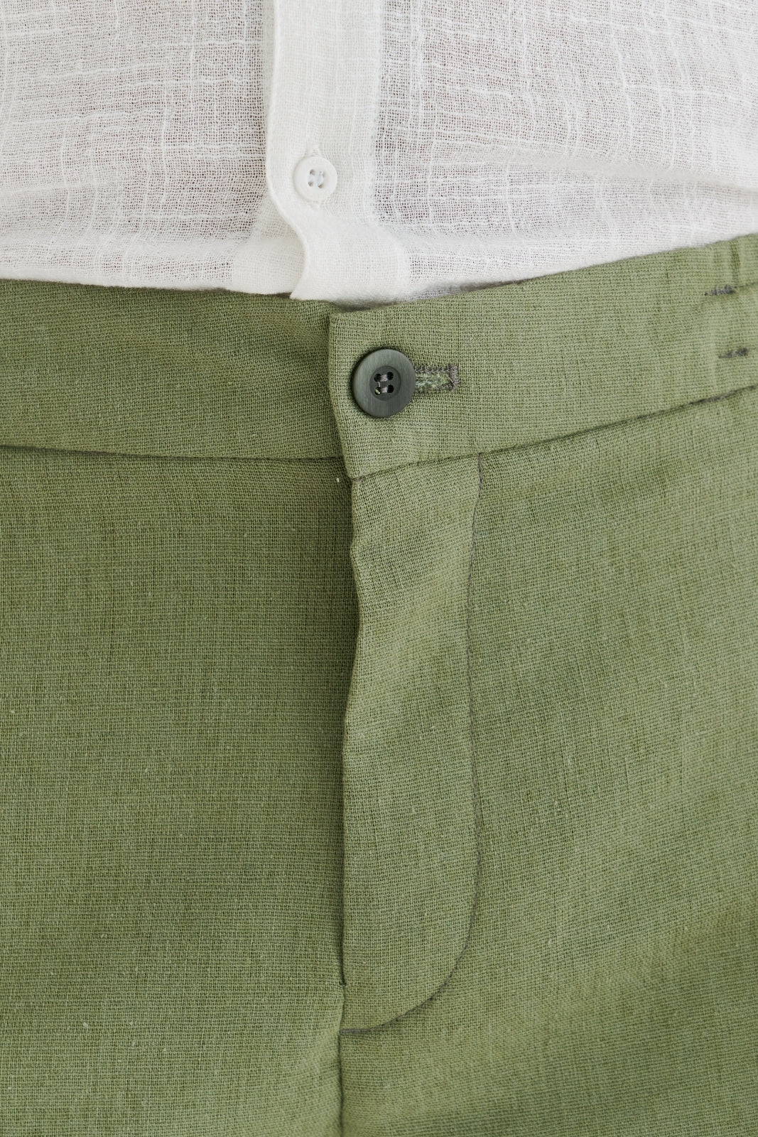 Short de Linho Caraíva - Verde Oliva