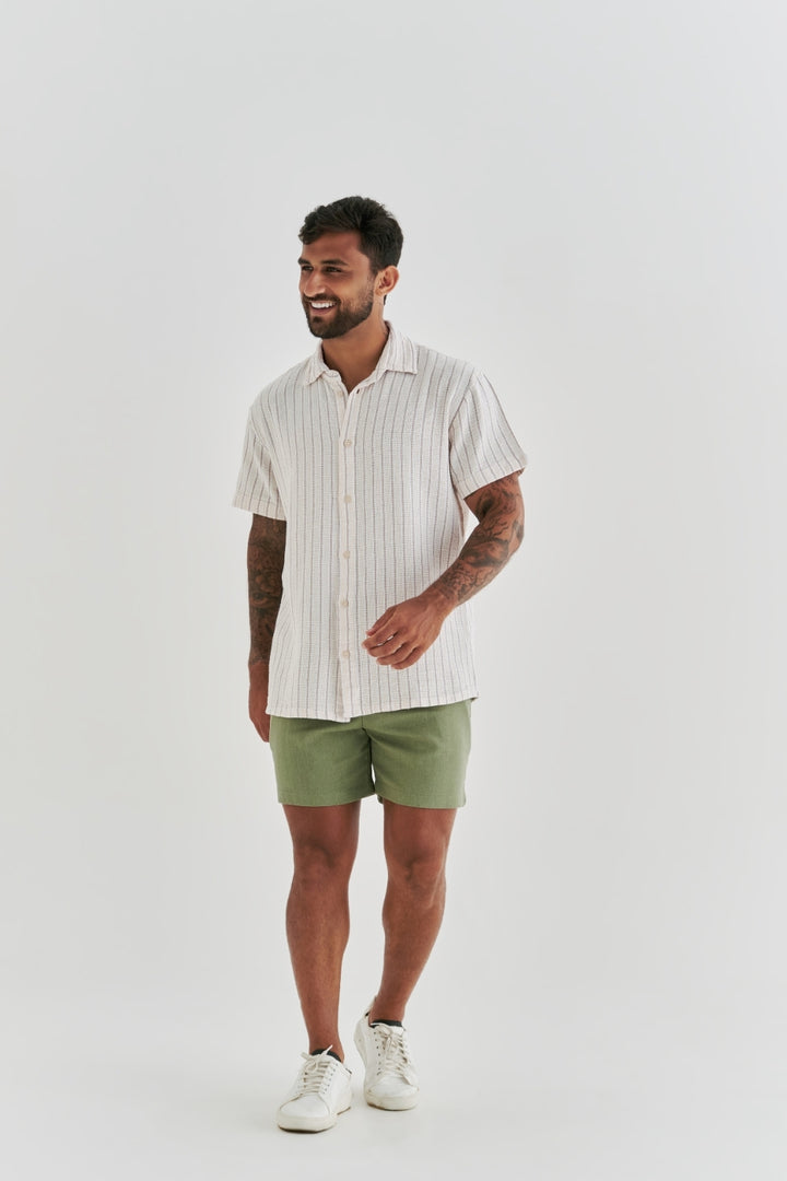 Short de Linho Caraíva - Verde Oliva